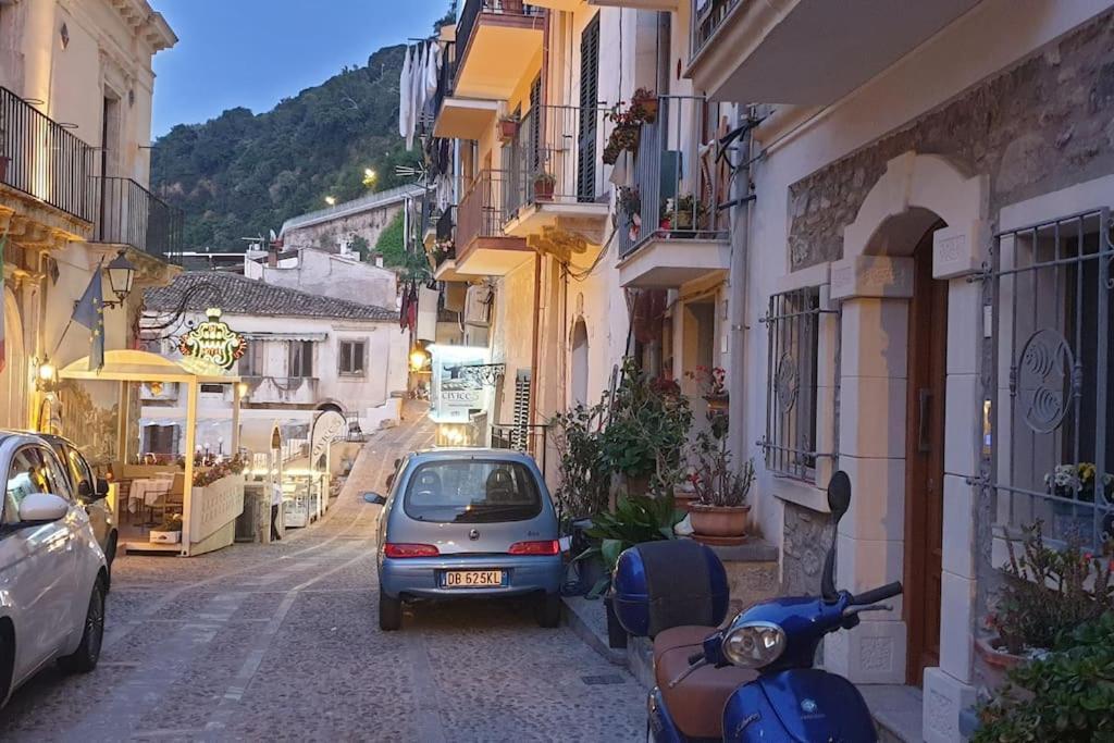 Granello Di Sabbia - Chianalea Di Scilla Apartment ภายนอก รูปภาพ